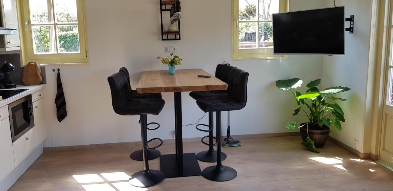 Prachtig Vrijstaand Appartement Aan Het Water Heerhugowaard Exterior photo